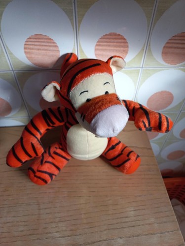 Disney winnie the - disney, tigro